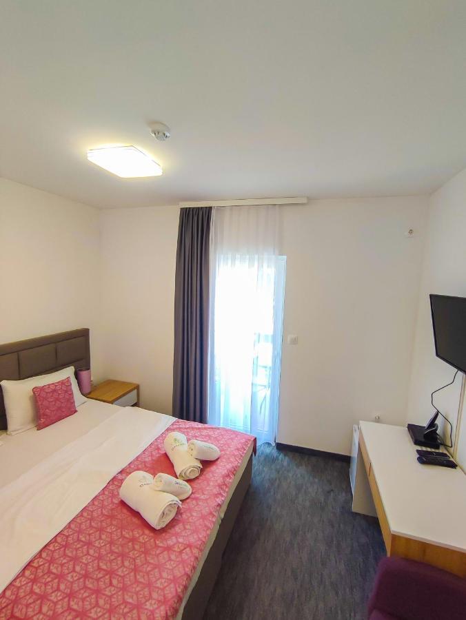 Oaza Mira Hotel & Resort-فندق ومنتجع واحة الهدوء Vlasic Eksteriør bilde